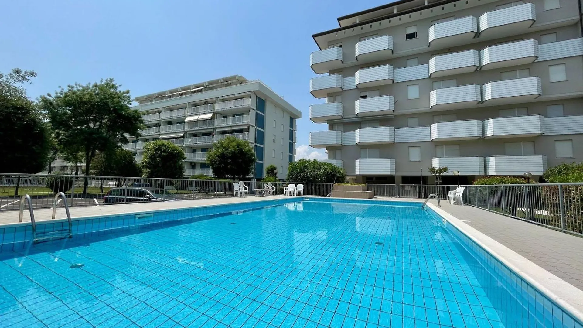شقة Flat With Shared Pool, Lift, For 4 Guests-Beahost بورتو سانتا مارغريتا دي كاورل