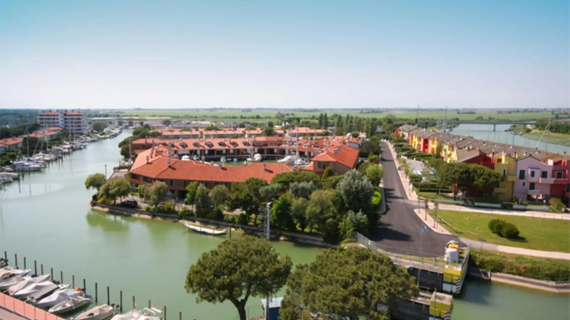 Flat With Shared Pool, Lift, For 4 Guests-Beahost Apartment Porto Santa Margherita di Caorle 0*,  Italy